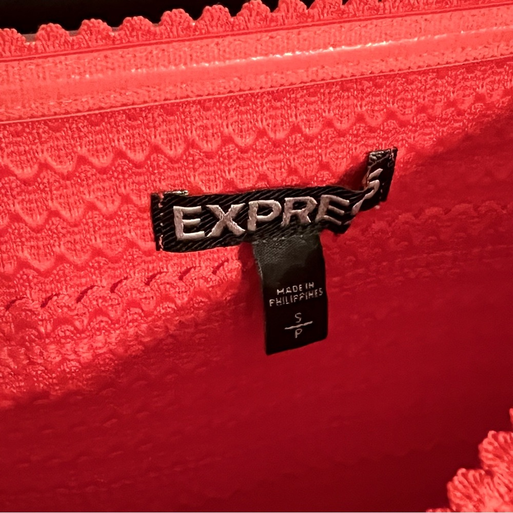 Express Coral Fit and Flare Dress with Scalloped Edges - S - Picture 4 of 4